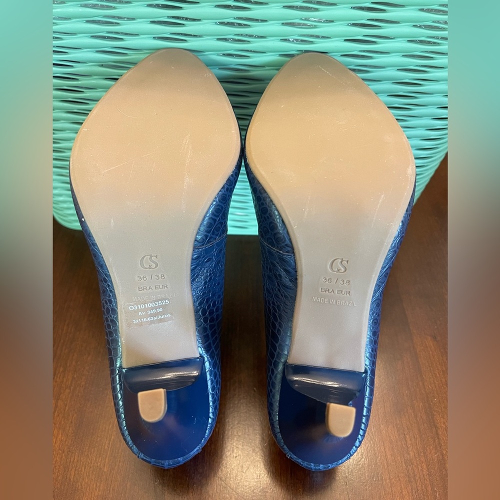 NWOT Carmen Steffens Heels - Picture 7 of 8